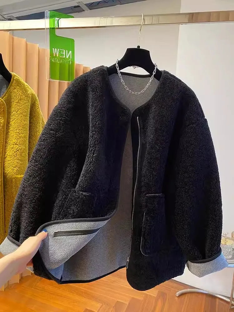 Hochwertige Lammwolljacke für Damen, lockerer warmer Samtmantel, 2025, neuer Frühling und Herbst, große Taschen, modische Oberbekleidung, M-3XL.