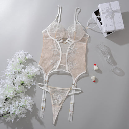 Women's Sexy Lace Luxury Lingerie Set Ultra-thin Mesh Love Heart Decorative Complex Erotic Hot Adult Bra Panties Set for Sex.
