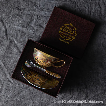 European Coffee Set Bone China Coffee Cup And Saucer Set Retro Luxury Porcelain Cup For Birthday Gift Couple Set With Gift Box.