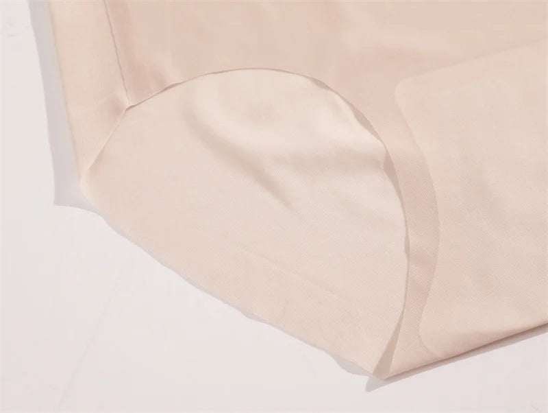 4PCS/Set Women's Ice Silk Seamless Panties Ultra Thin Briefs Breathable Underwear Female High Waist Intimates Lingerie Plus Size.