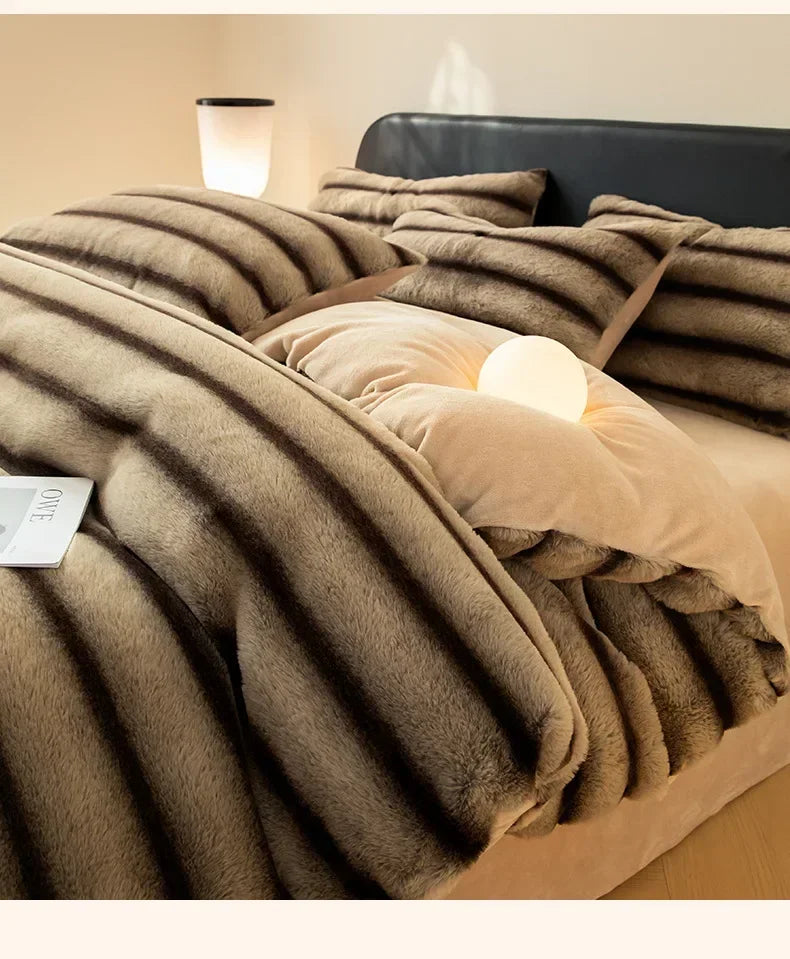 Winter Thick Warm Luxury Bedding Set Include Quilt Cover Sheet Pillowcase Solid Color Coral Velvet Soft Queen Duvet Cover Set.