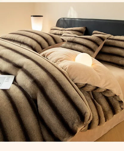 Winter Thick Warm Luxury Bedding Set Include Quilt Cover Sheet Pillowcase Solid Color Coral Velvet Soft Queen Duvet Cover Set.