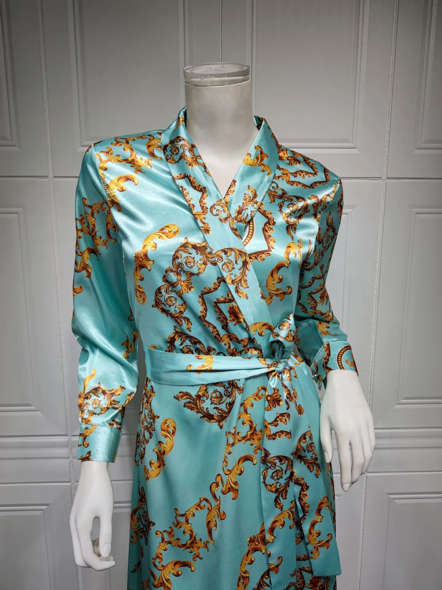 Frühling Muslimische Frauen Kleid Seide Marokkanischen Kaftan Langarm Türkei Dubai Spitze-up Abaya Islamische Kleidung Vestido Indien Kleider 2022