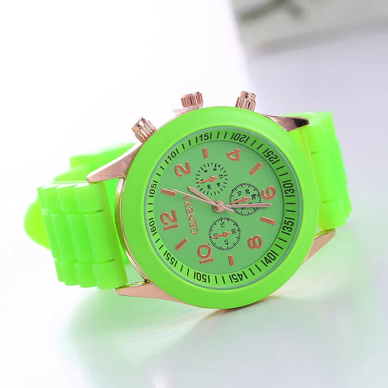 2025 New Fashion Luxury Brand Women's Watch Silicone Strap Quartz Wrist Watch for Female Relogio Feminino Zegarki.