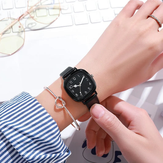 Fashion Brand Bear Women Quartz Watch 2024 Ladies Casual Silicone Jelly Watches Clock Girl Gift Zegarek Damski.