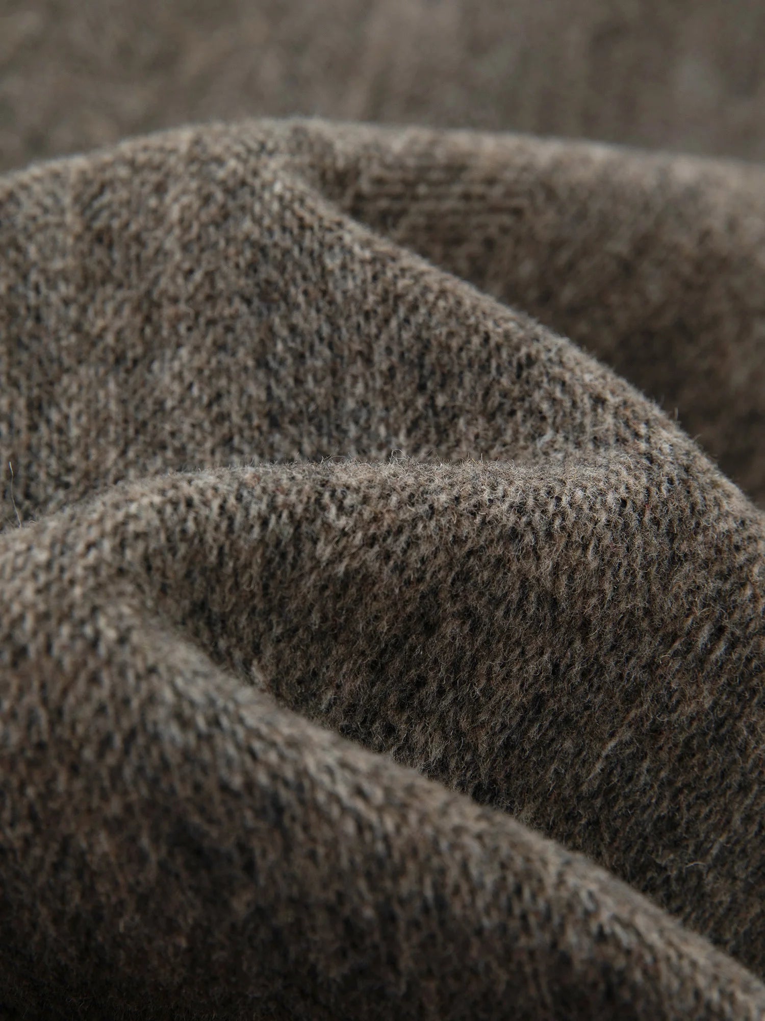 ZIQIAO Retro Mid-length Straight Skirt for Women 2025 Autumn and Winter New Slit Woolen Skirt Commuting Soft Warm British Style.