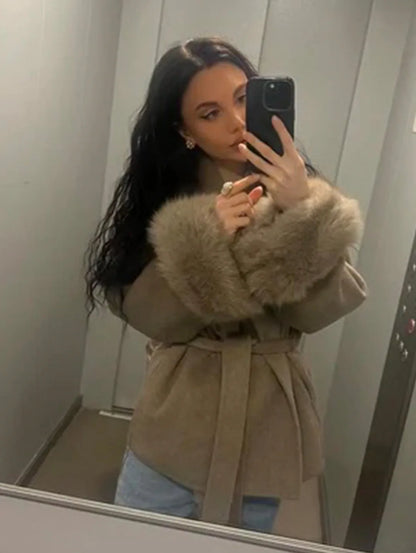 2025 Autumn Winter Chic Lapel Plush Coat With Belt Women Vintage Faux Fur Sleeve Tweed Open Coats Female Casual Street Outwear.