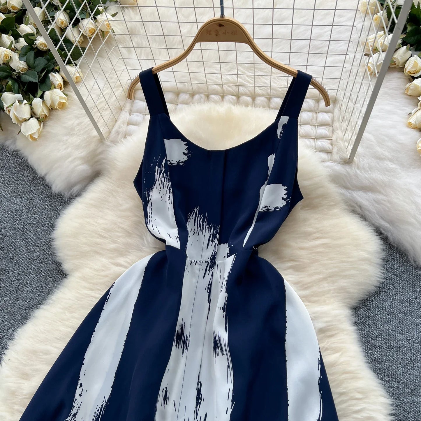 Neue Sommer Druck Süße Kleid Träger O Neck Backless Split Elegante Damen Urlaub Strand Party Midi Sommerkleid.