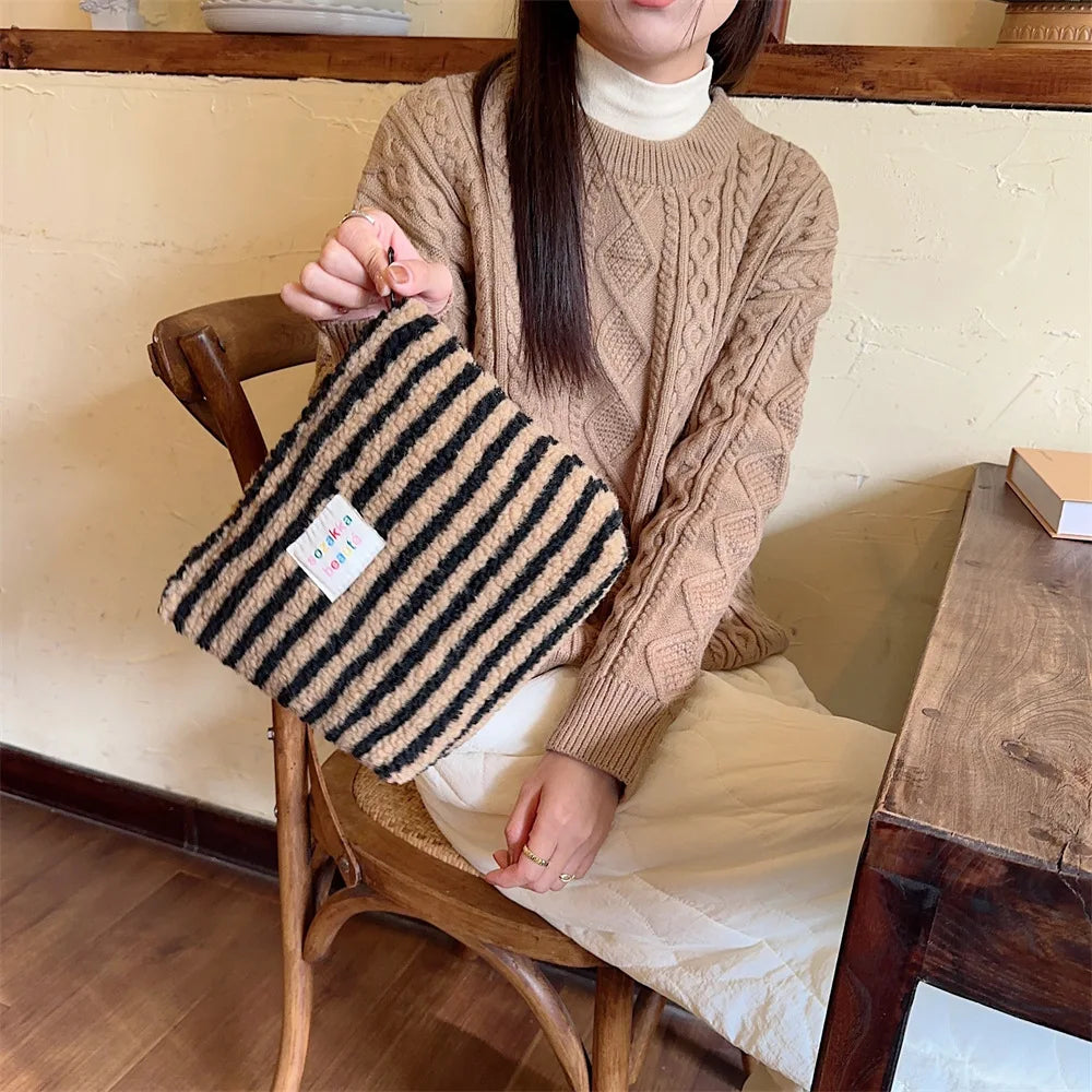 New Colorful Striped Dot Plush Clutch Cosmetic Bag Large Capacity Makeup Pouch Toiletries Bag Travel Outdoor Makeup Storage.