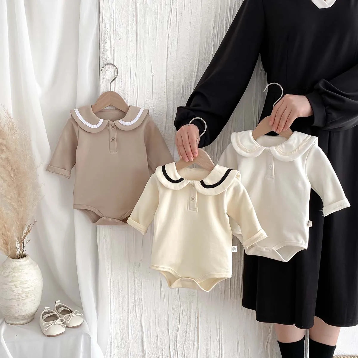 2025, Herbst und Winter, neu für Kinder, Babys, Jungen und Mädchen, Peter-Pan-Kragen-Outfits, Kleinkinder-Overalls, Samt-Bodys, warm halten.