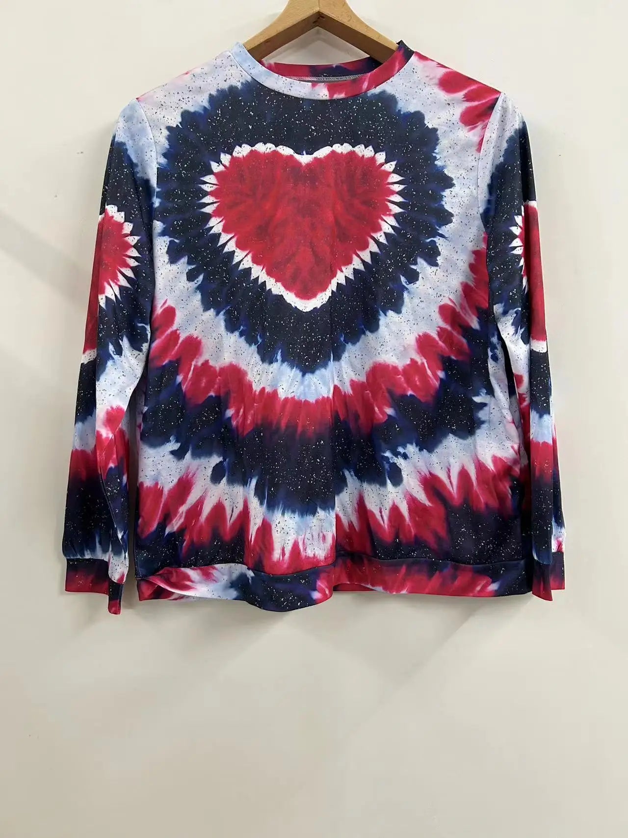 2024 Plus Size Europa und die Vereinigten Staaten Herbst und Winter neue Mode lang ärmelig bedruckte Damen lässig Kapuzen pullover mit Rundhals ausschnitt.