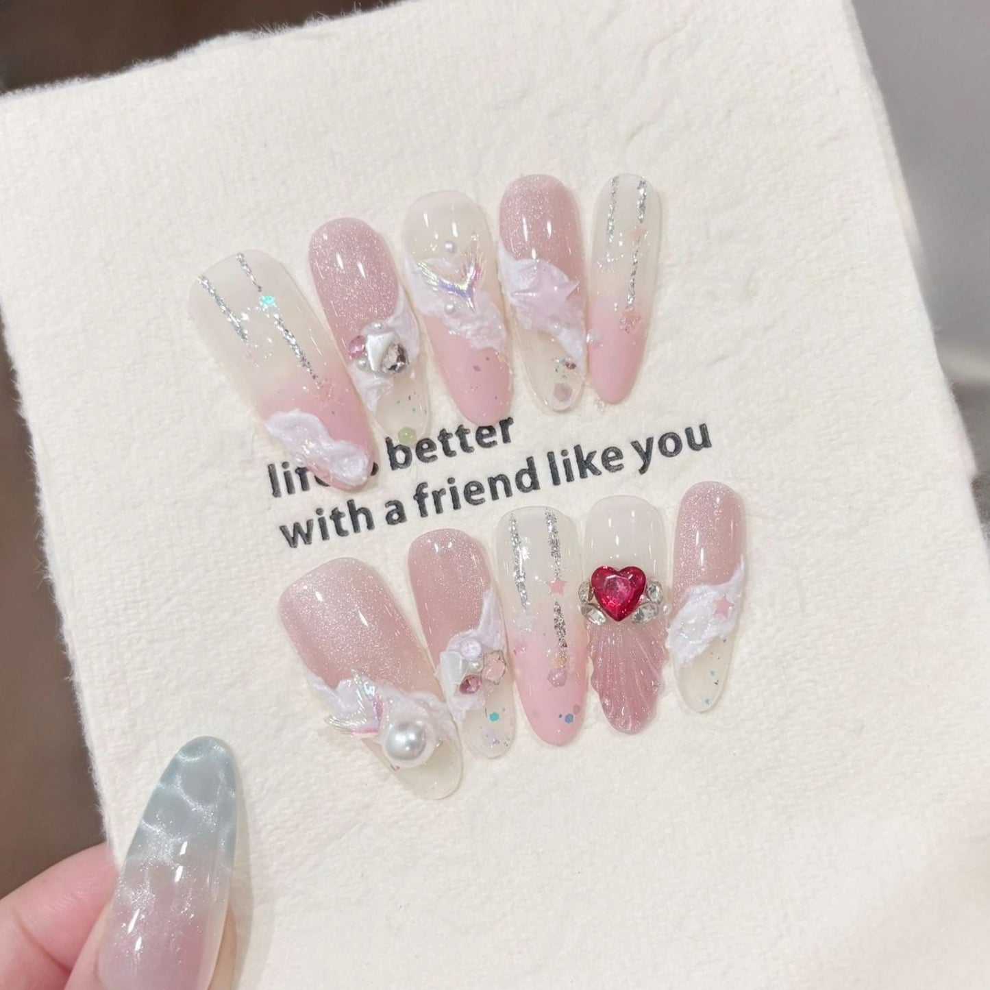 10pcs Pink Cat Eye False Nails 3D Butterfly Fake Nails Diamond Pearl Press on Nails Gradient French Glue on Nail Almond Nail Art.