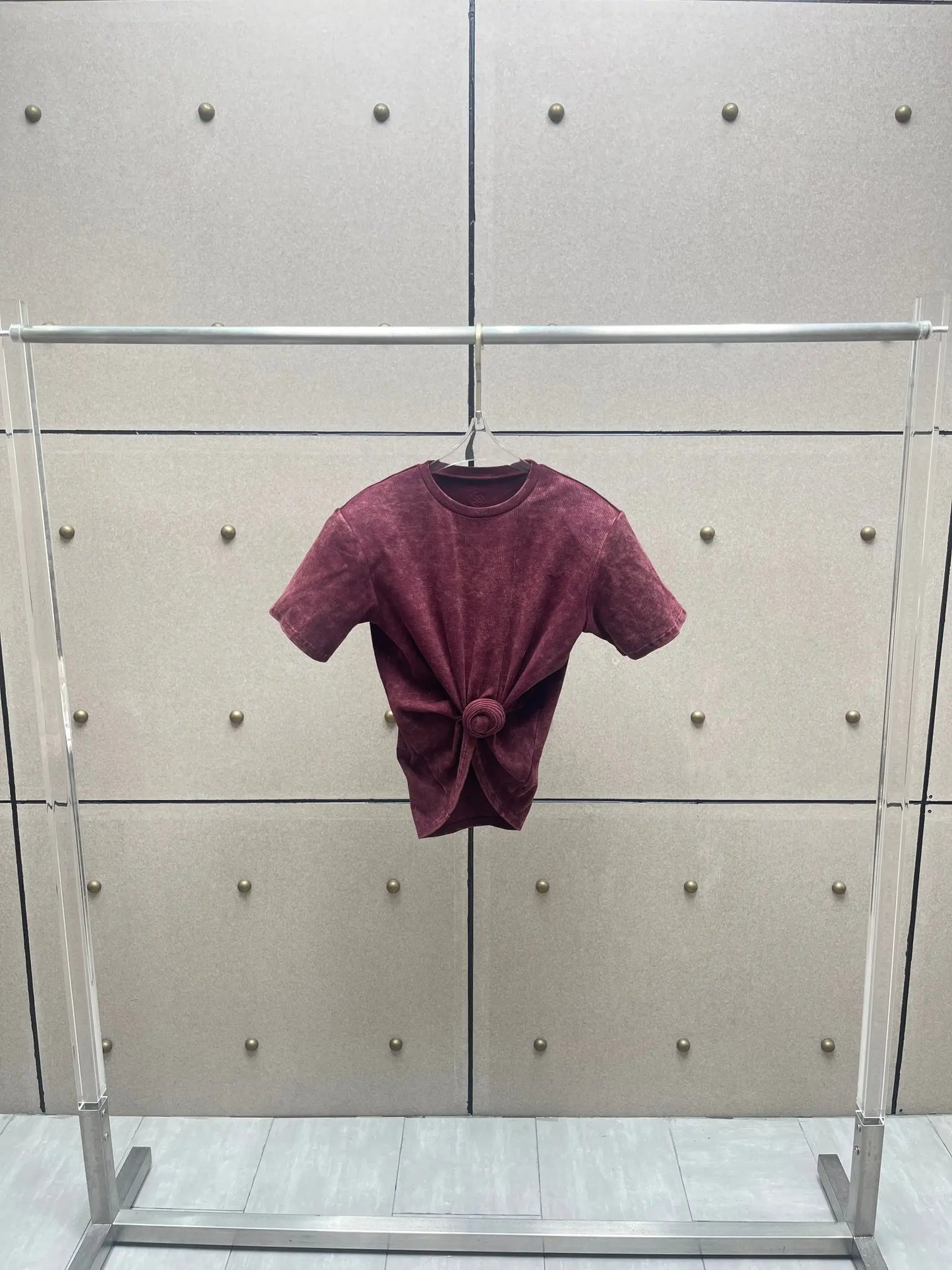 Y2K knotted twist knitted threaded round neck Top women fashionable and versatile navel padded shoulder short-sleeved T-shirt.