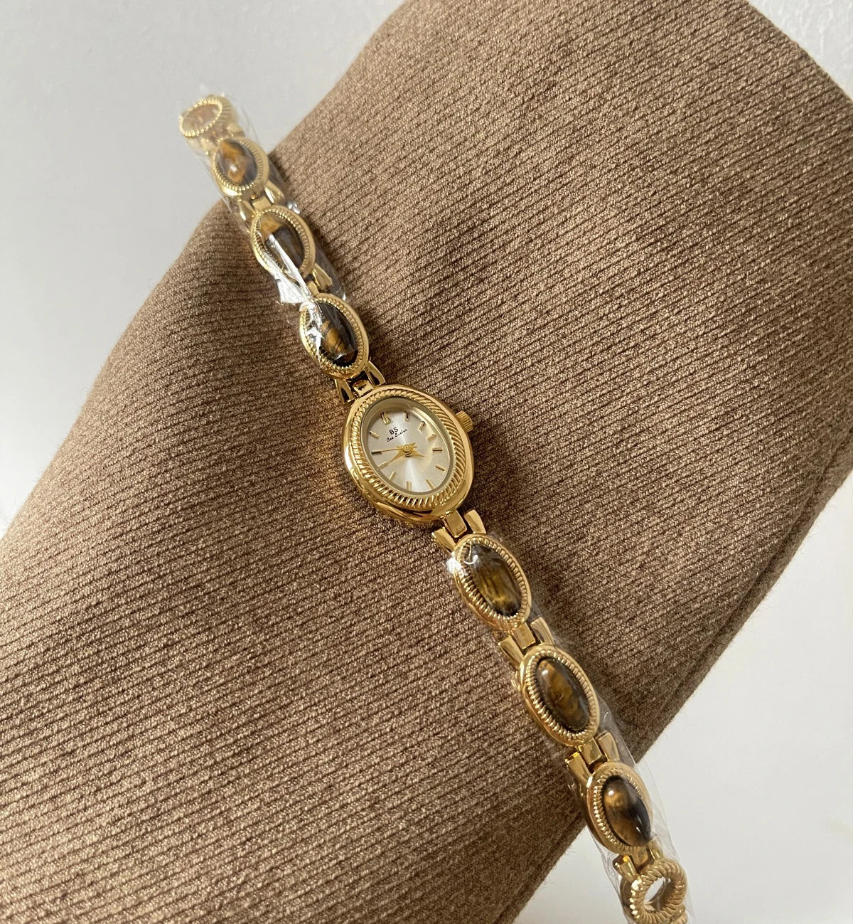 High-end Luxury Watches for Woman Elegant Green Jewelry Jade Quartz Bracelet Wristwatch Gift for Women Lady Fashion Dress Watch.