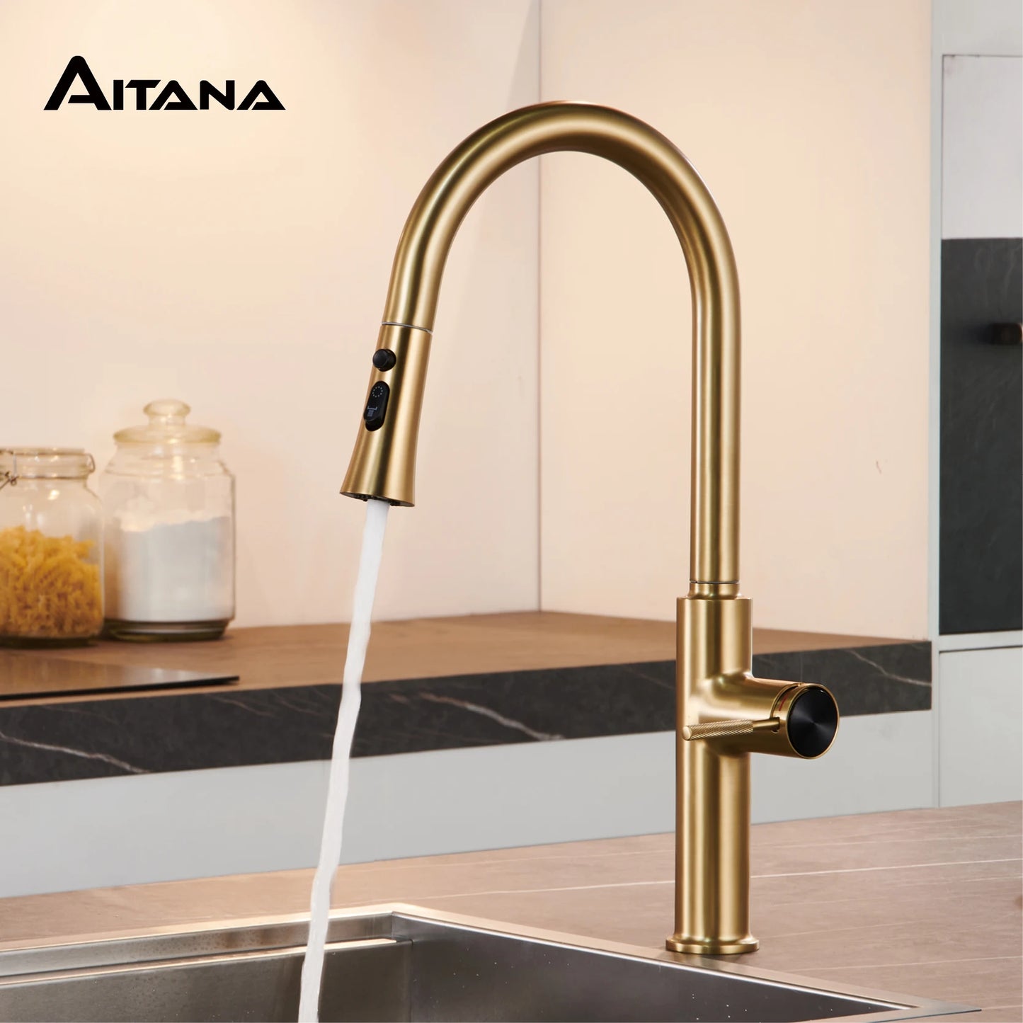Luxury brushed gold kitchen faucet with pull-out design, 1-hole single handle cold and hot dual control dual function sink Tap