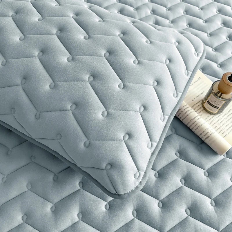 3pcs Waterproof Bedding Set 1pc Mattress Cover 2pcs Pillowcase Soft Comfortable Fitted Sheet Washable Durable Mattress Protector.