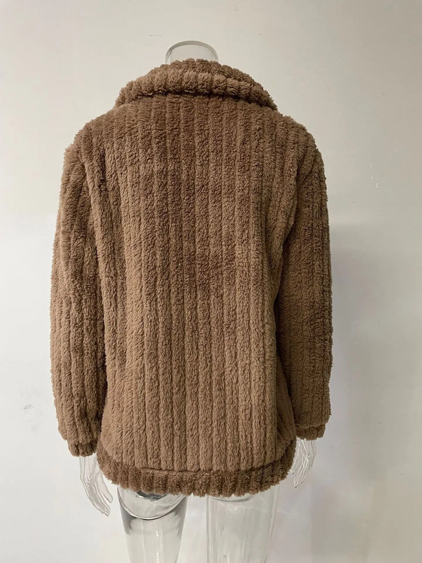 2025, Herbst und Winter, neue Mode, Damenpullover, Mäntel, Übergröße, Fleece-Strickjacke, kurzer Kragen, Tops, Damenbekleidung.