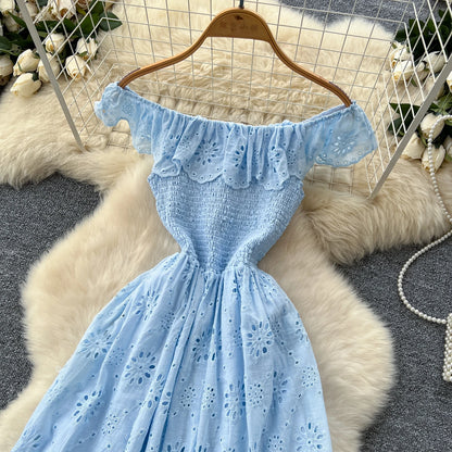 SINGREINY Schickes, ausgehöhltes Kleid mit Stickerei, Rüschen, Spleiß, schulterfrei, elastisch, gerüscht, schlank, 2025, solides, sanftes, langes Urlaubskleid.