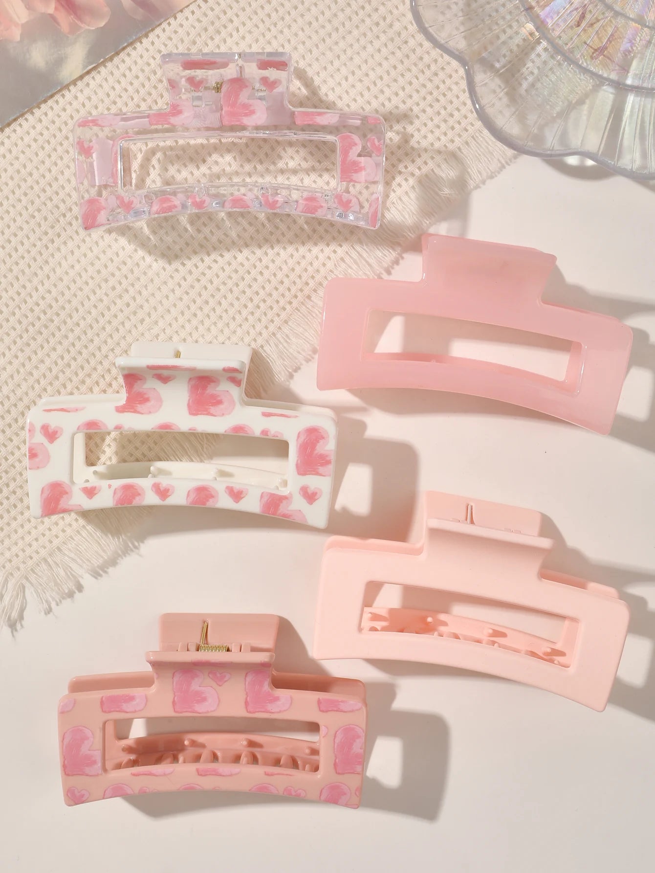 3 Pcs Frosted Cream Color Transparent Fruit Shark Scratch Clip-ins Style Back of Head Premium Wind Plate Women Hair Accessories