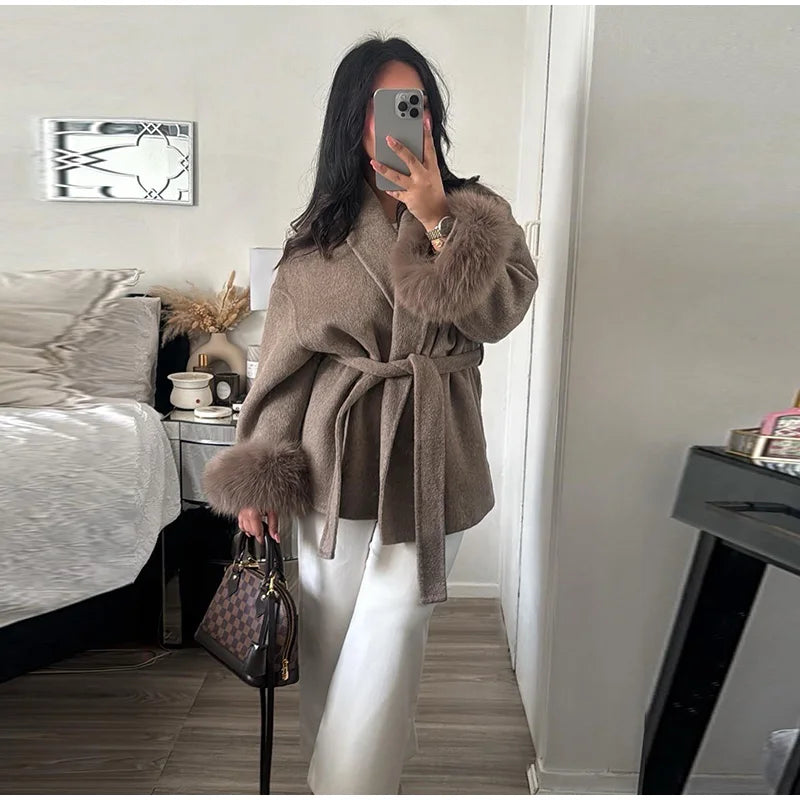 2025 Chic Revers Plüsch Mantel Mit Gürtel Frauen Vintage Feste Faux Pelz Hülse Tweed Offene Mäntel Weibliche Herbst Casual Straße outwear.