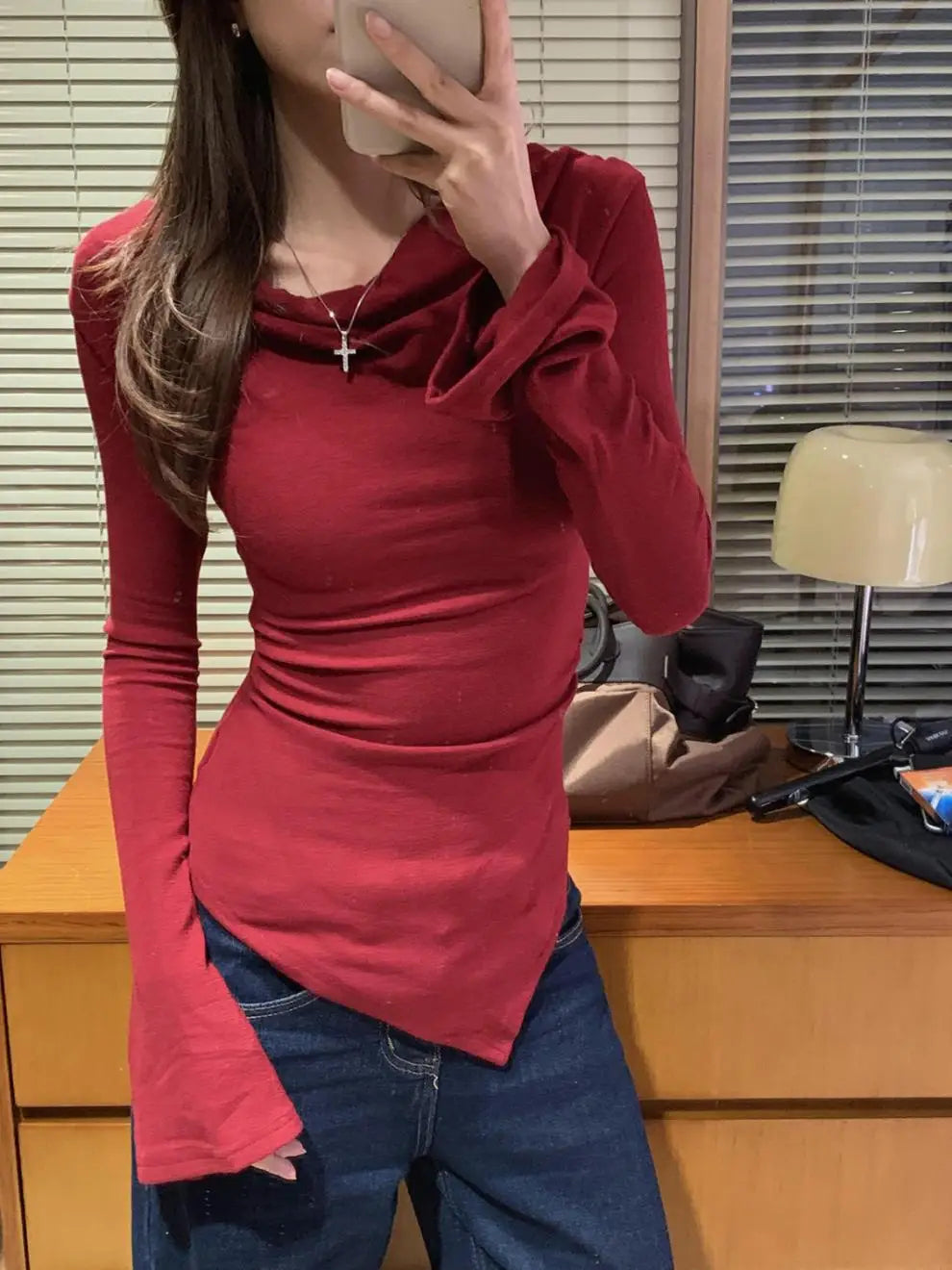 Irregular Waist Pleated Long Sleeve Base Shirt Spring T-Shirt Women's Spicy Girl One Shoulder Top Fashionable Casual Wear.