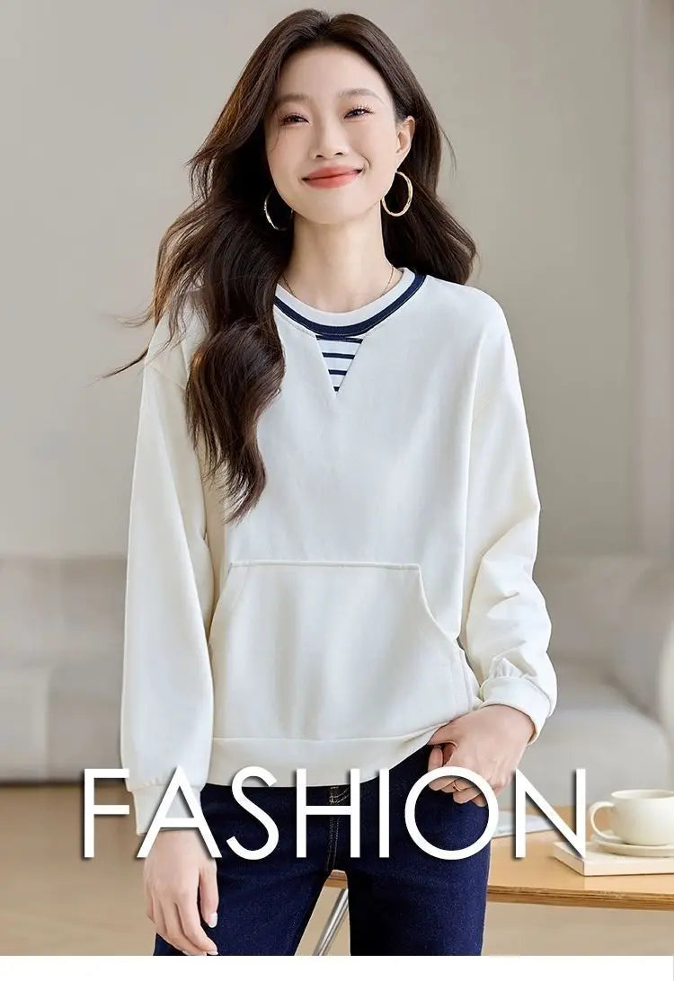 Apricot Round Neck Patch Long Sleeve Sweatshirt Women Loose Comfort Casual Design Fashion Top.