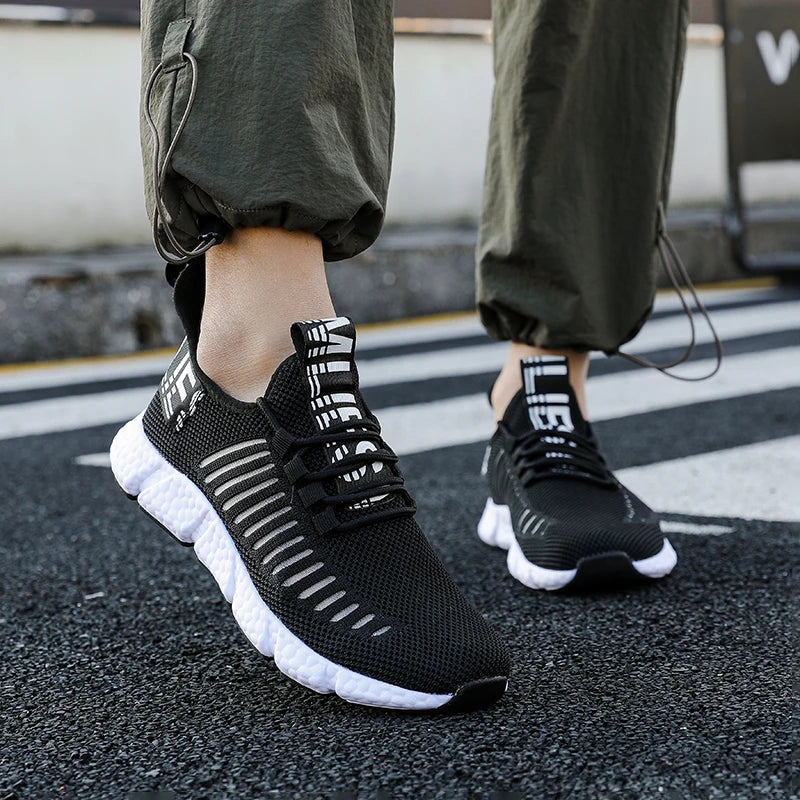 Male Sneakers Summer Men's Trendy Sports Lightweight Casual Running Breathable Mesh Comfortable Tennis Shoes Zapatillas Hombre.