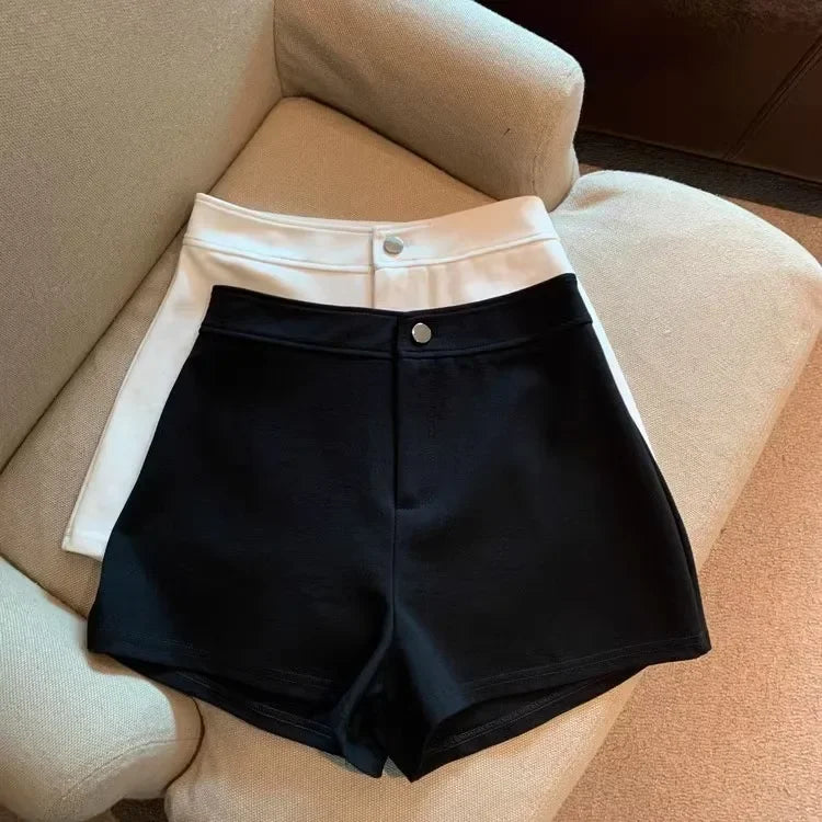 High-waisted Slimming A- line Tight Black Shorts For Women 2024 Spring Korean Style Elastic Hot Pants High Elasticity.