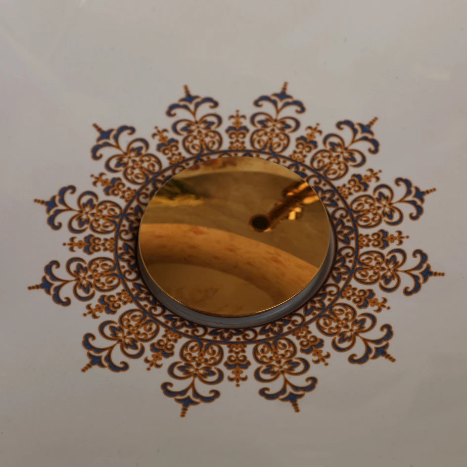 Kemaidi Keramik Bad Bar Waschtisch Waschbecken Wasserhahn Combo Blumen stil weiß über Theke Schüssel mit goldenen Mixer Wasserhähnen