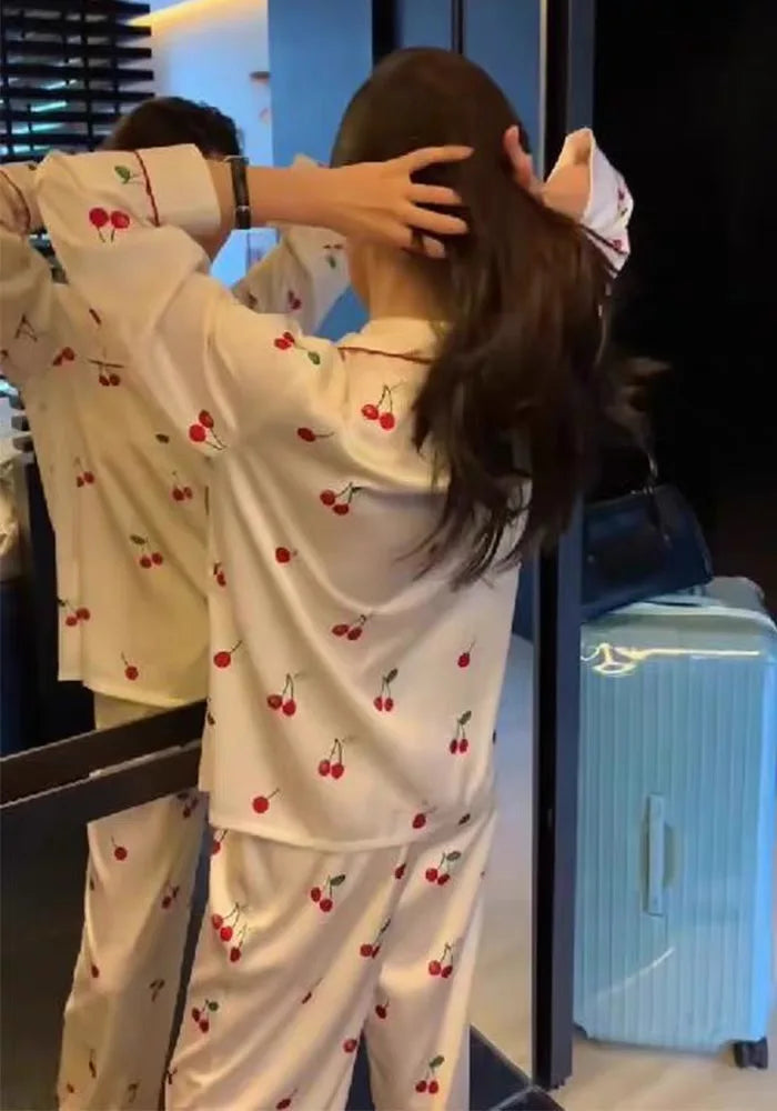 2023 frühling Herbst Neue Eis Seide 2 Stück Pyjamas für Frauen Mode Strickjacke frauen Pyjamas Süße Druck Loungewear Frauen set.