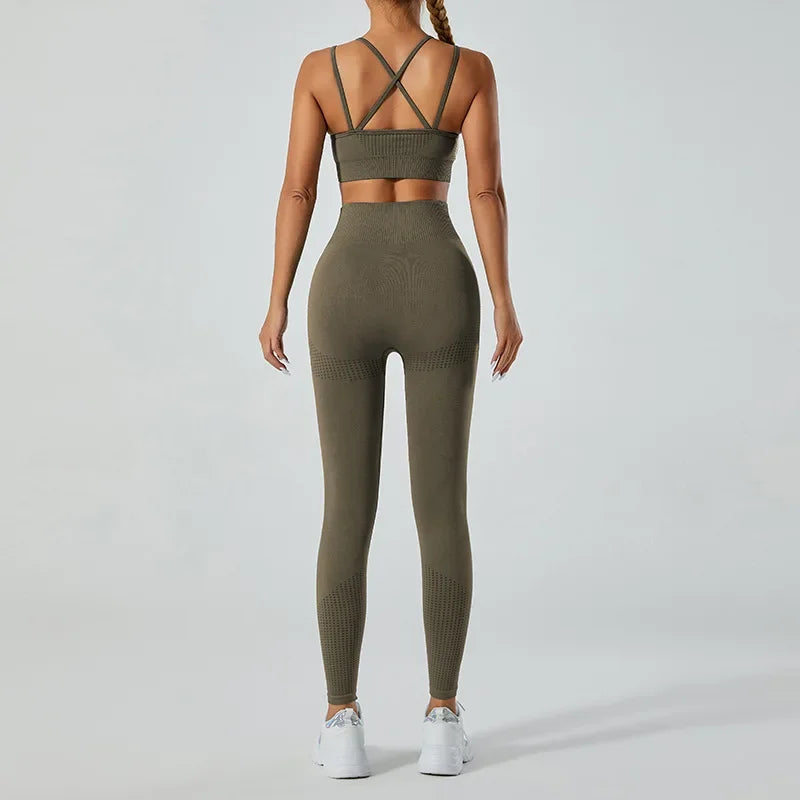 In-stock Women's Yoga Suit Five-piece Set Seamless Fitness Wear For Running Sports Top Leggings From Mainland China