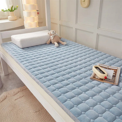 Winter Dormitory Soft Mattress Toppers Thick Warm Coral Velvet Bed Sheet Non-slip Mattress Cover Thin Bed Pad Tatami Floor Mat.
