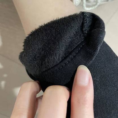 Frauen Thermische Dünne Jeans Mom Winter Warme Plüsch Stretch Jeans Dame Fleece Schnee Denim Hosen Student Bleistift Gerade Bein Hosen.