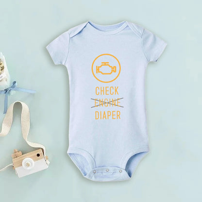 Lustige Poopy Windel Baby Strampler Check Engine Baby Body Niedliche Mechaniker Säuglingsbodys Jungen Mädchen Kleidung Neugeborenes Geschenk