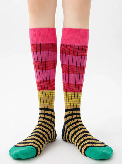 1 Pair Korean Style Women's Calf Socks Fashion Rainbow Stripes Socks Outdoor Sport Cycling Vintage Harajuku Middle Tube Long.
