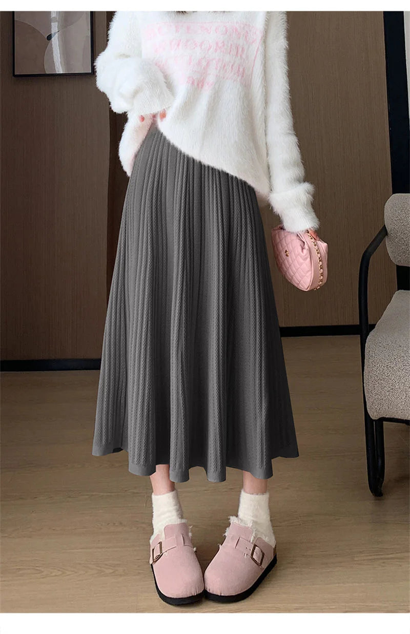 Sweet Vintage Knitted Long Skirts Women Preppy Style High Waist Loose A Line Skirts Fall Winter Retro Simple Elegant Long Skirts.