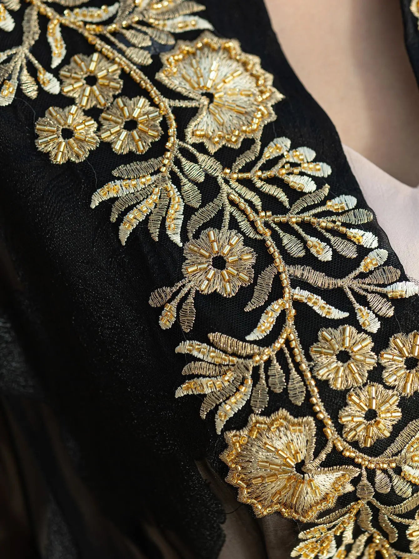 Fashion Lace Embroidered 2 Piece Set Robe Belt Abaya Dubai Kaftan Women Muslim Dress Morocco Caftan Ramadan Kebaya Jalabiya Gown.