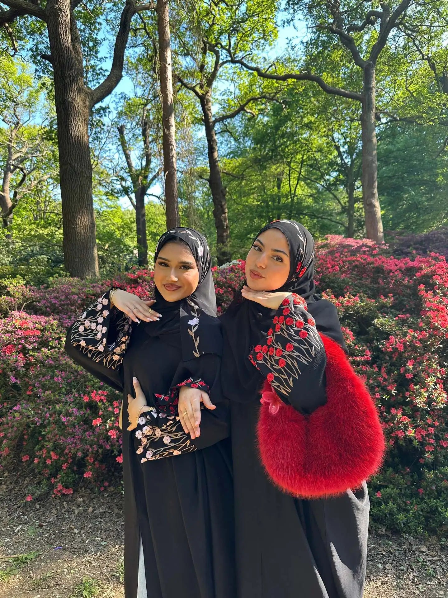 Islamic Clothes Black Flower Embroidery Abayas for Women Dubai Cardigan Muslim Saudi Open Abaya Kimono Luxury Hijab Dress Kaftan.