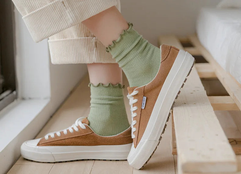 5 Pairs of Women's Solid Color Cotton Socks Japanese Style Ruffle Stacked Socks Cute Laciness Women's Long Socks.