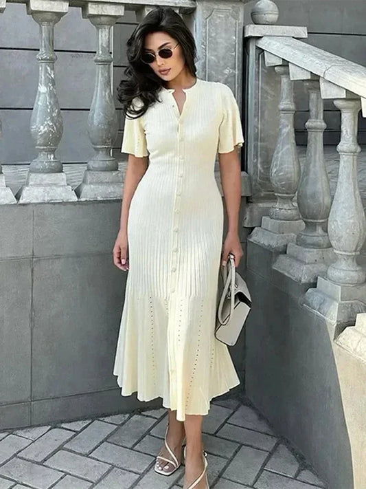 Frauen solide plissierte Saum Patchwork langes Kleid elegante Rundhals ausschnitt kurze Ärmel einreihige Dame Roben 2024 Sommer Streetwear.