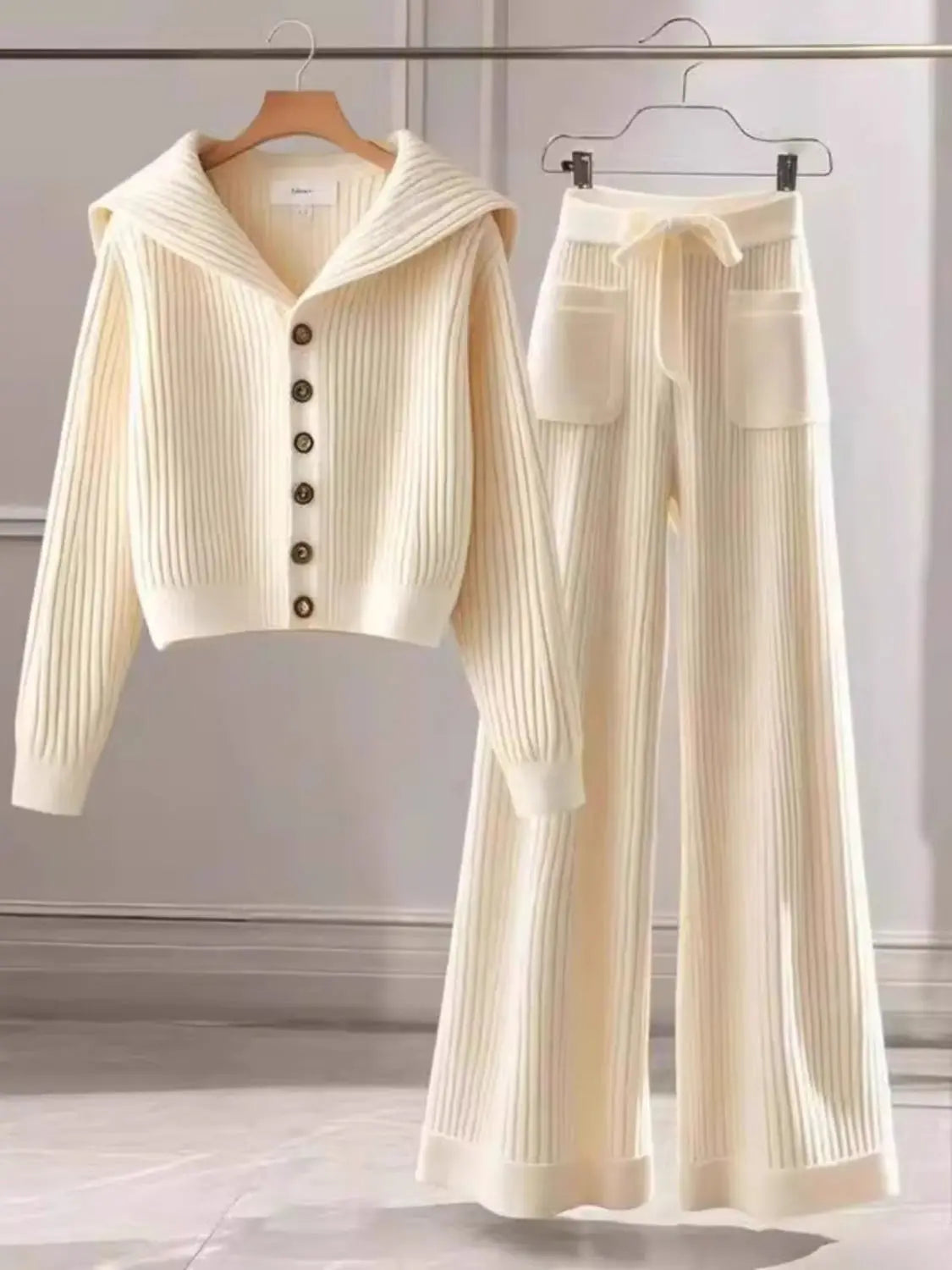 Spring  Autumn 2025 New Chic Sweater Two-Piece Women's Fashion Loose Single-Breasted Soft Waxy Knitted Top Casual Straight Pants.