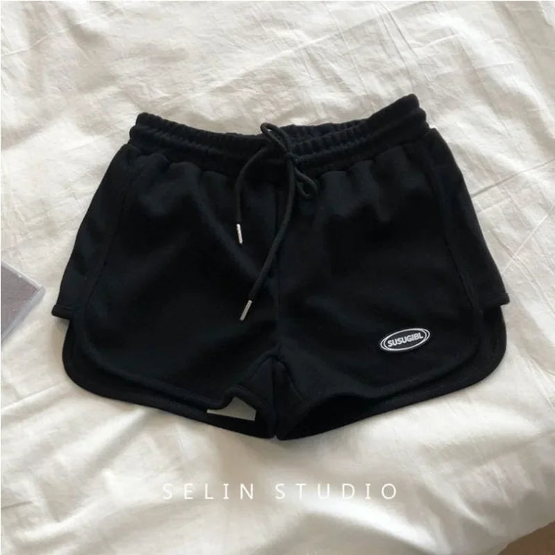 Shorts Women Summer A- shaped Slim Fit Versatile Loose Chili Girl Pants Summer Outdoor Casual Sports Fat Mm Three-piece Hot Pant.