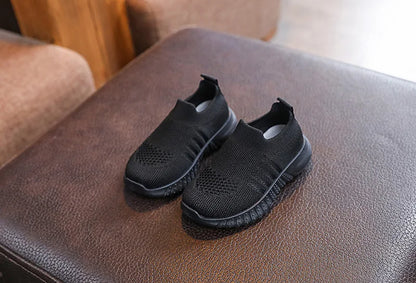 Children Shoes Spring Summer Kids Sneakers Soft Breathable Mesh For Boys Slip-on Casual Shoes Anti-Slip Walking Baby Girls Shoes.
