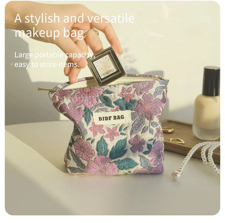 Women's Makeup Bag Small Vintage Purple Flower Large Capacity Cosmetic Lipstick Storage Bag Portable Coin Purse Commuter Clutch.