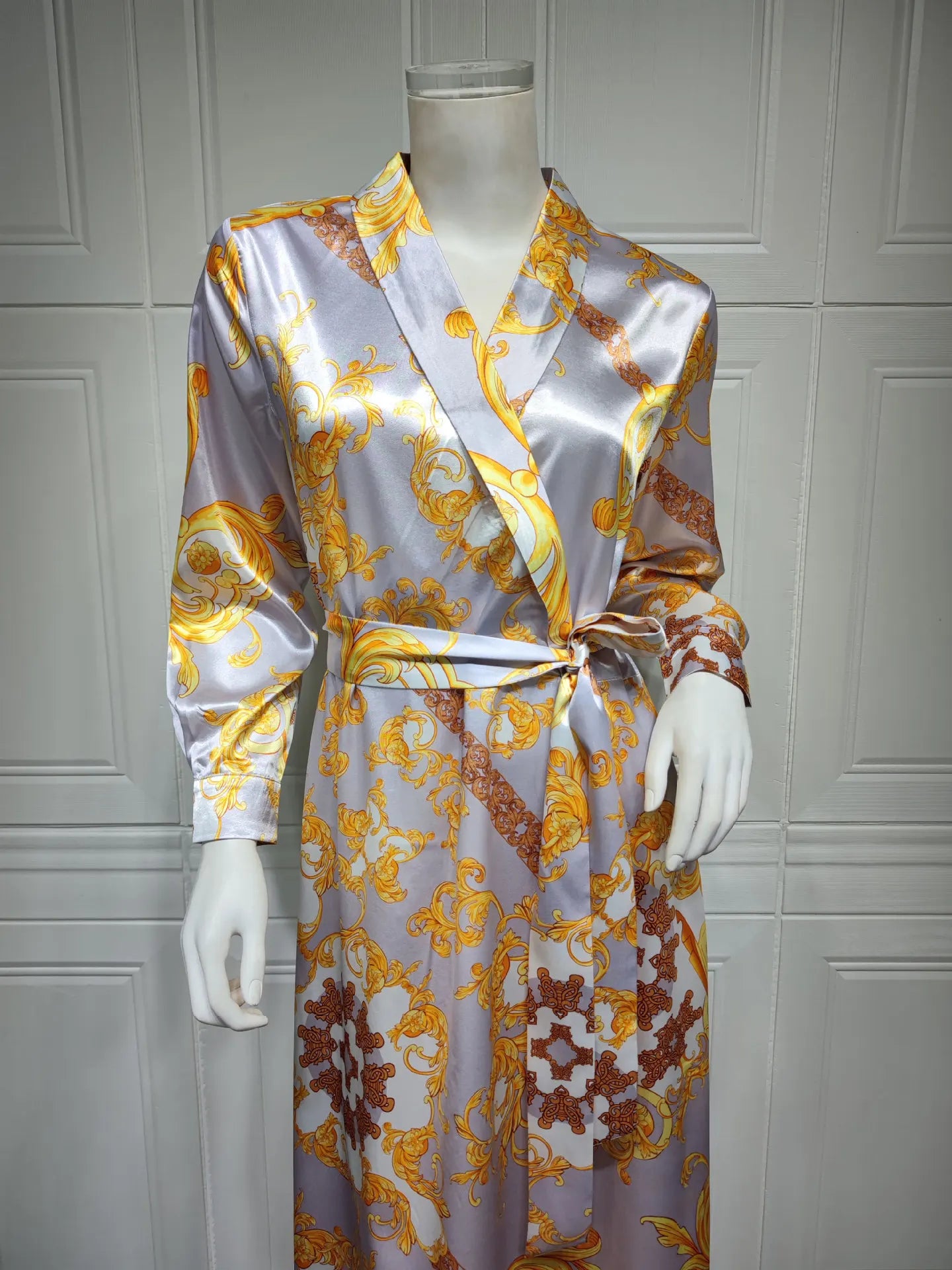 Frühling Muslimische Frauen Kleid Seide Marokkanischen Kaftan Langarm Türkei Dubai Spitze-up Abaya Islamische Kleidung Vestido Indien Kleider 2022.