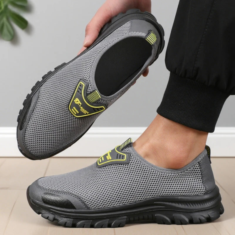 Trendy Slip on Sneaker Style Shoes Lightweight Outdoor Lawn Walking Shoes Minimalist Grid Fashion Design Slip on Travel Shoes.