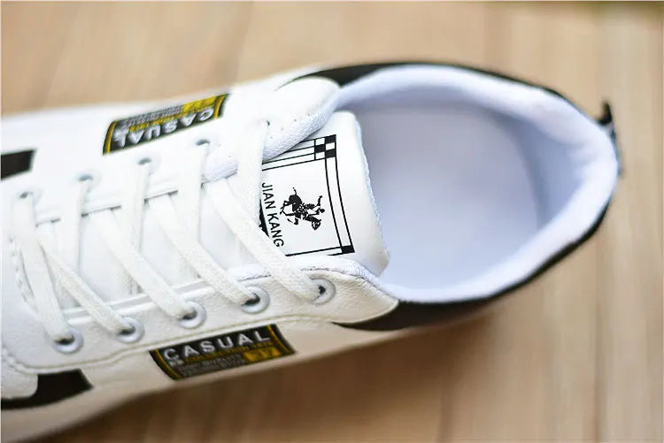 Neue Männer Laufschuhe Atmungsaktive Air Kissen Turnschuhe Männer Outdoor Lace Up Wanderschuhe Non-slip Männer Sport Schuhe Tenis masculino.