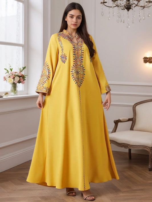 Dubai 2025 Hot Sell Moroccan Islam Women Style Yellow Abaya Intricate Hand Embroidered Patterns for Arabian Cultural Gatherings.