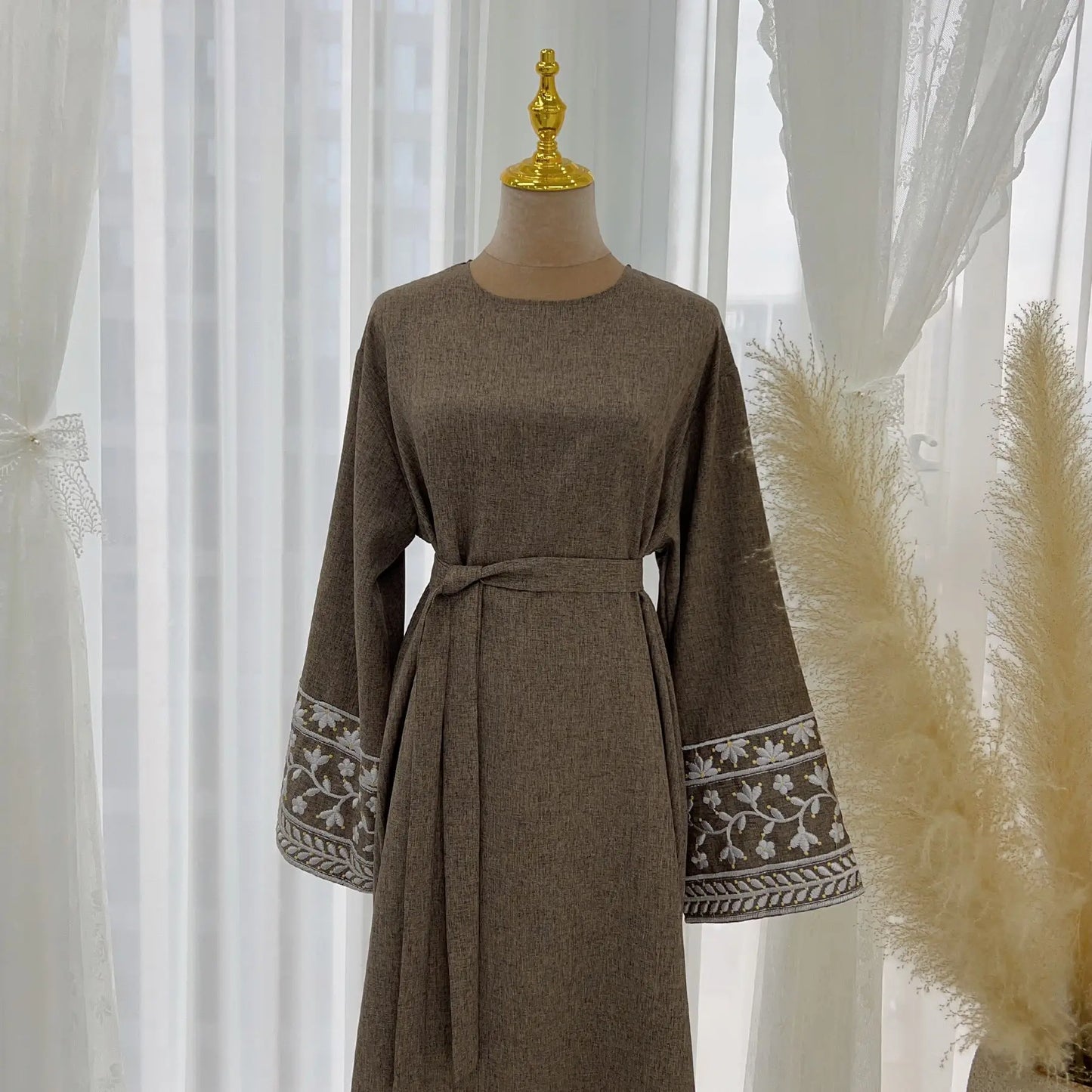 Modest Embroidered Kimono Dubai Abaya Middle East Türkiye Elegant Dress Eid Ramadan Kebaya Abayas F Women Caftan Marocain Femme.