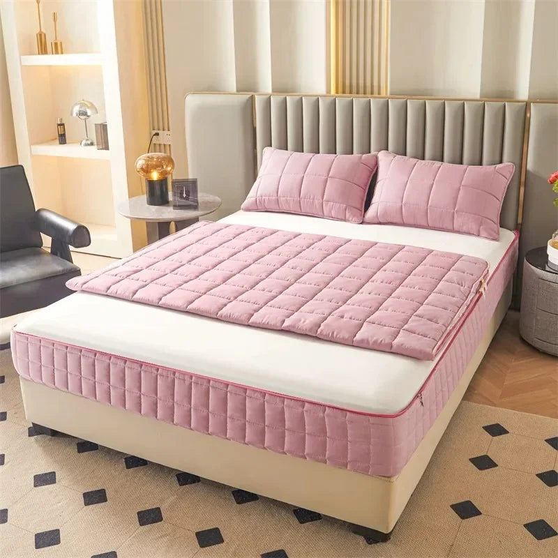 Breathable Quilted Mattress Protector with Soybean Fiber Padding Hypoallergenic Skin-Friendly Cover Machine Washable 720° Cover.